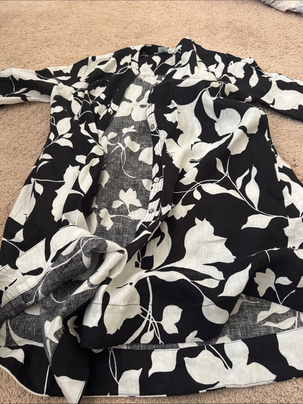 Cynthia Rowley Black and White Floral Linen Top